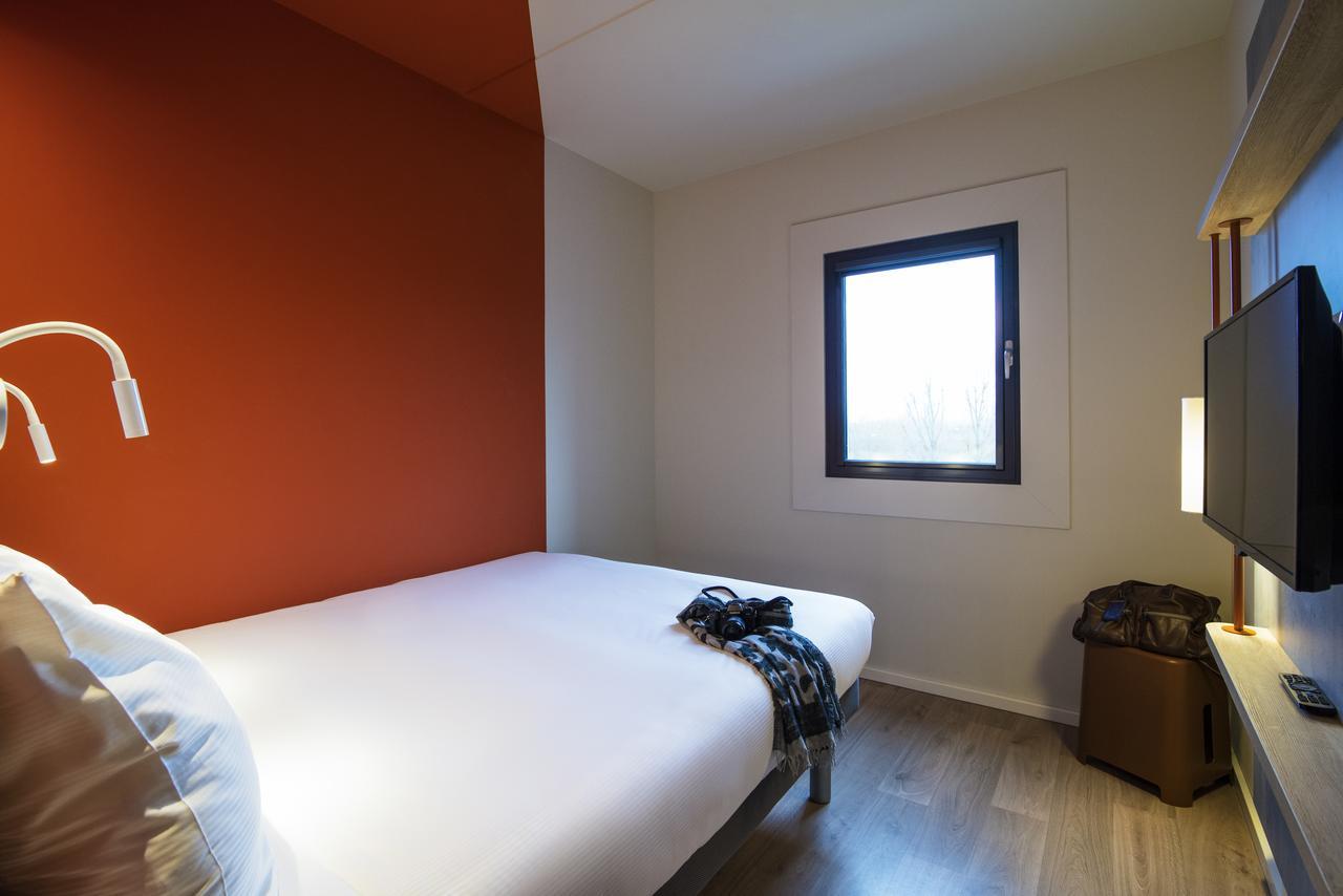 Ibis Budget Stein Maastricht Εξωτερικό φωτογραφία