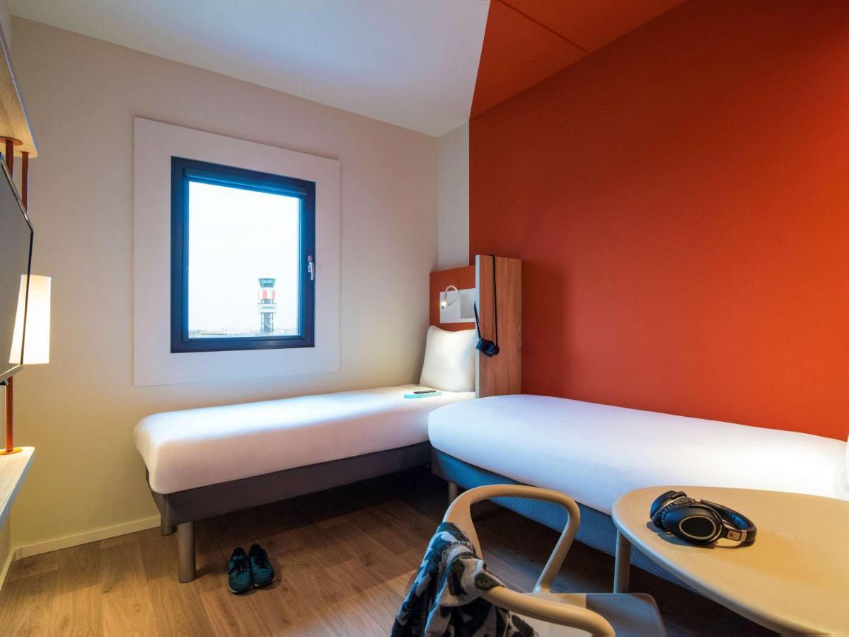 Ibis Budget Stein Maastricht Εξωτερικό φωτογραφία